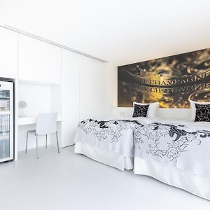 Deluxe Upper Floors Twin Room